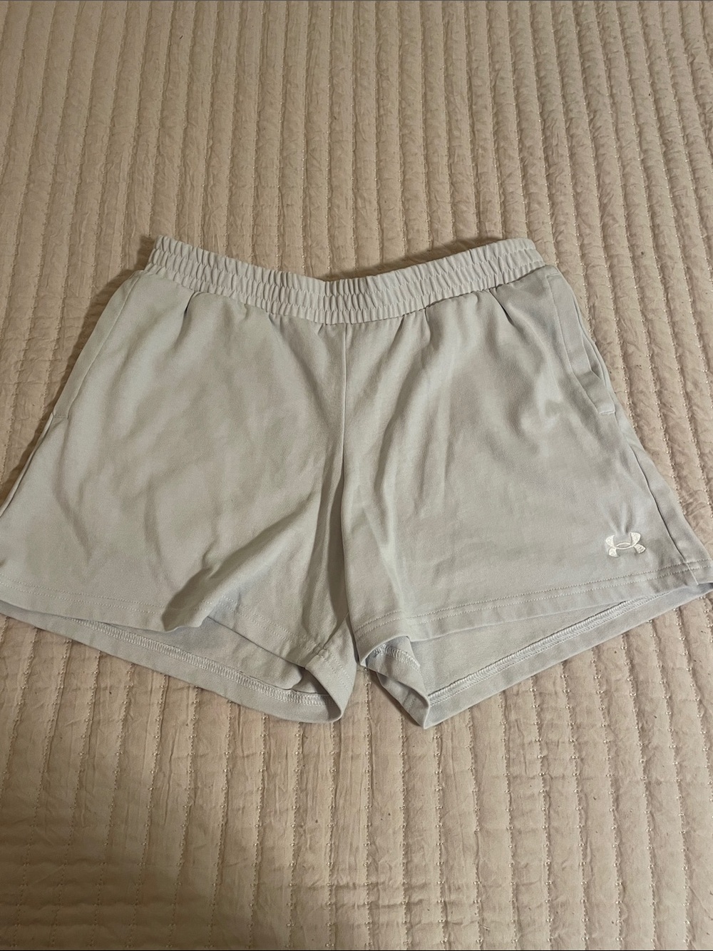 Under Armour Women's white Performance Shorts